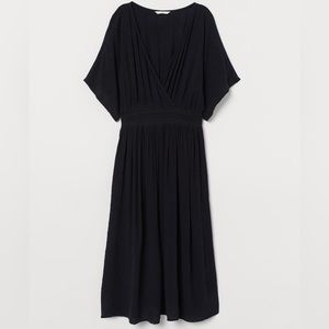 H&M V-neck dress (Medium)